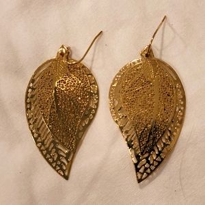 2" Gold tone, Double leaf, Dangle Earrings